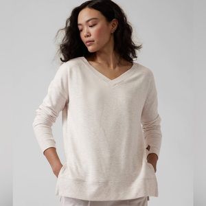 Athleta NWT Coaster Luxe V-Neck Sweatshirt size medium
